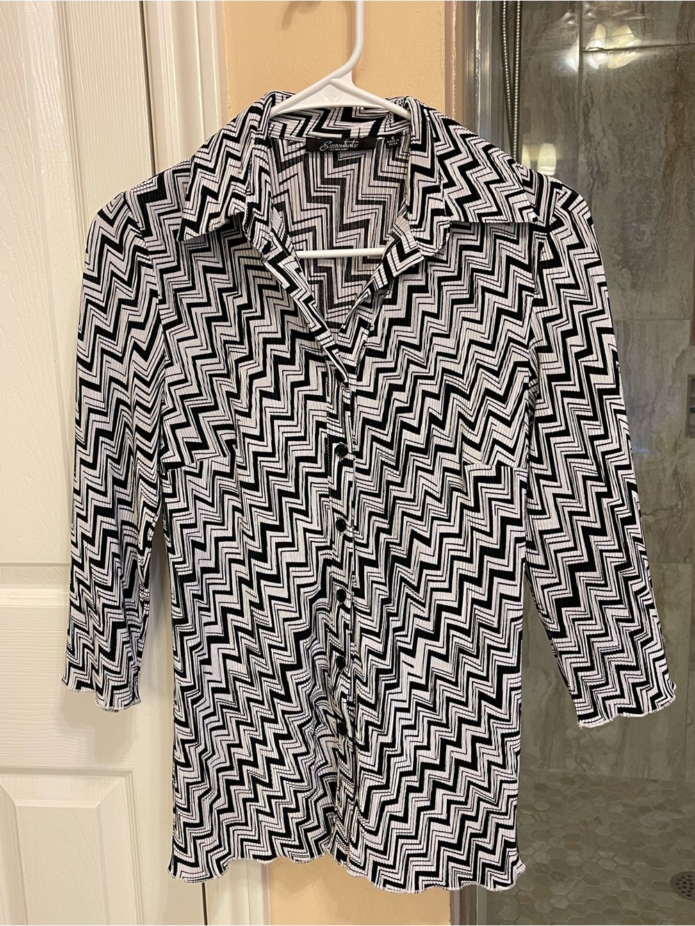 Essentials by Milano Black and White Chevron Button-Down Shirt